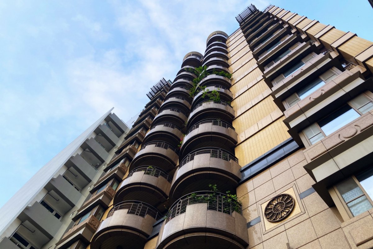 喜萊登花園城堡?1657263508